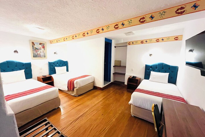 Room 25 of 71