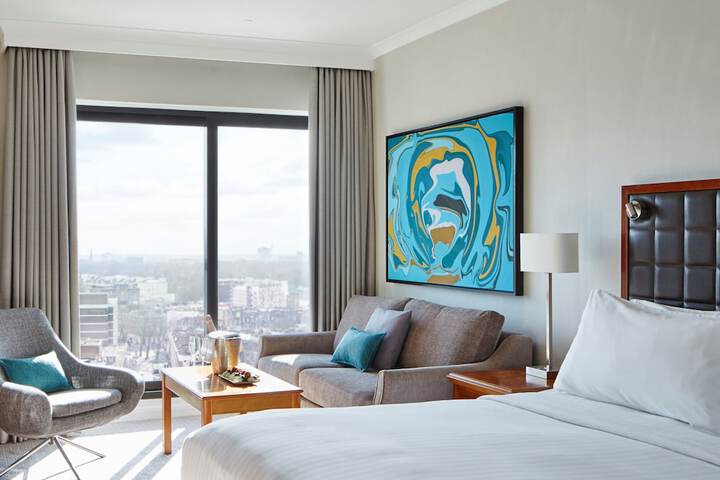 Room 8 of 55