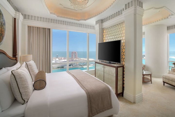 Room 27 of 280
