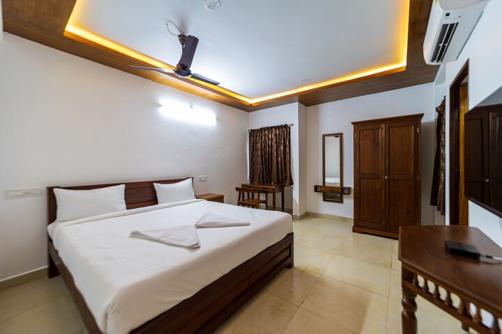 Room 14 of 39