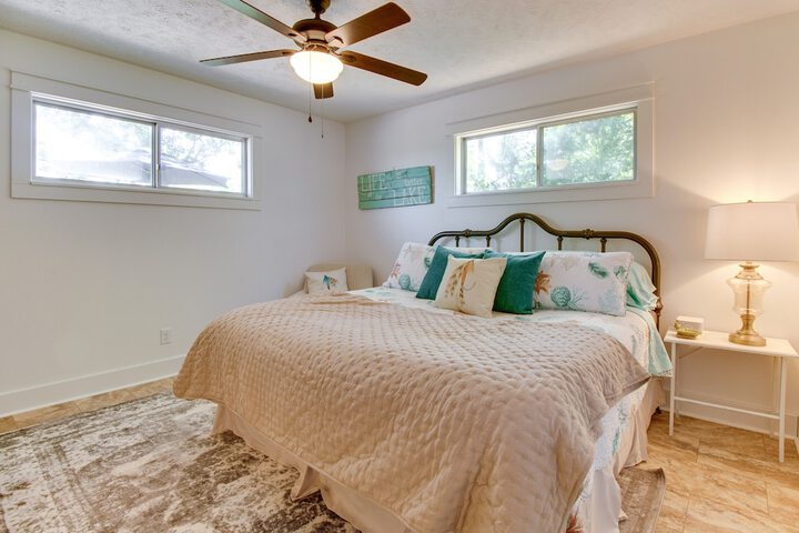 Room 4 of 40
