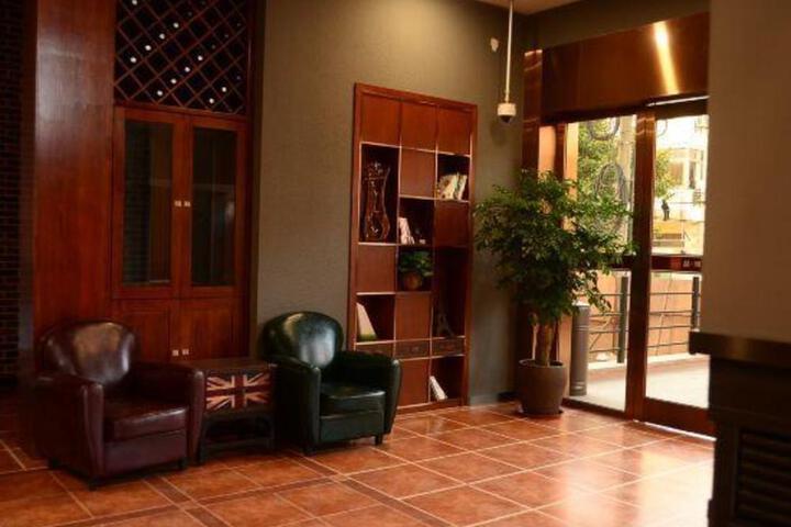 S One Hotel