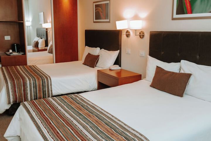 Room 14 of 65
