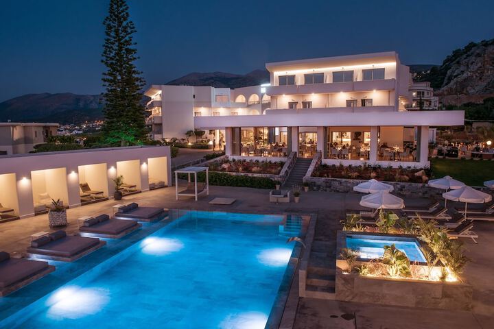 Pool Hotel
