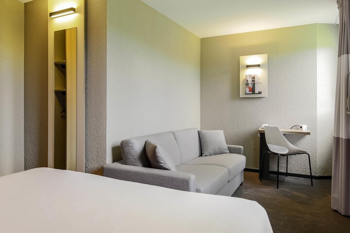 Room 9 of 57