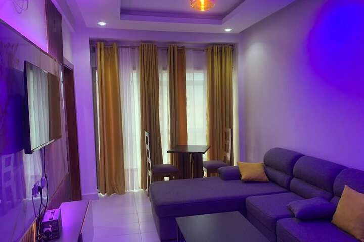 Room 2 of 5