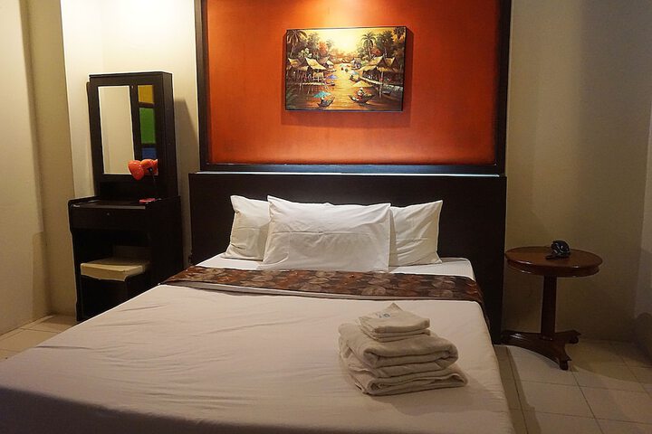 Room 11 of 47