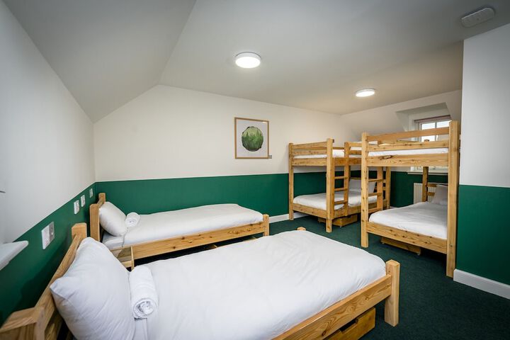 Room 37 of 77