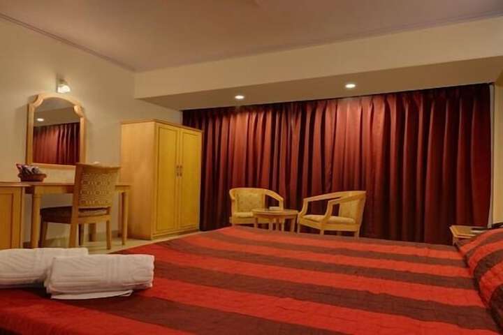 Room 6 of 43