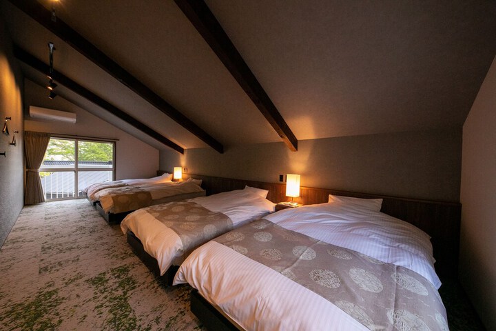 Room 10 of 110
