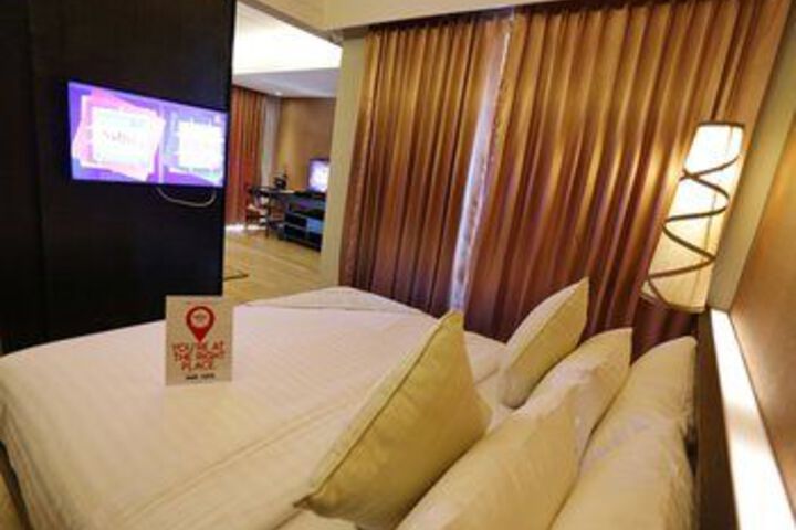 Room 13 of 43