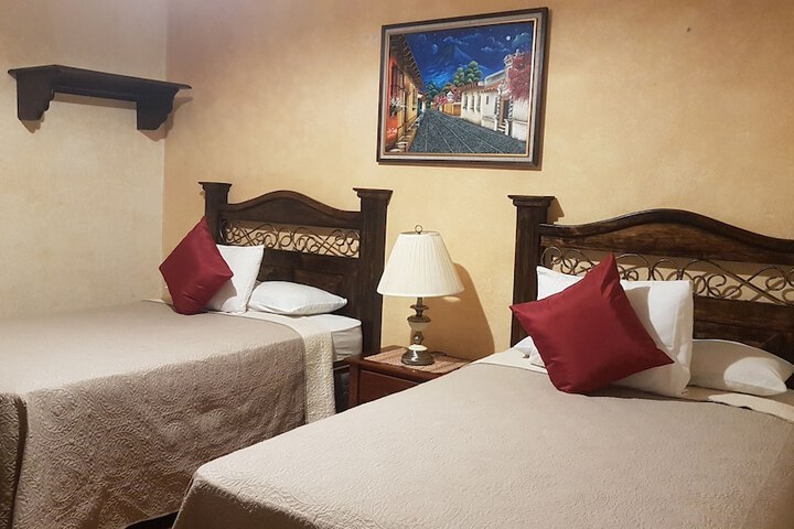 Room 12 of 37