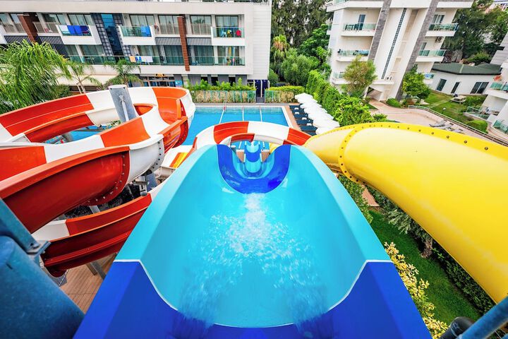 Pool 32 of 115