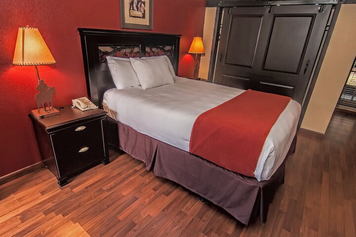 Lodge Suite Queenbed (20 of 24)