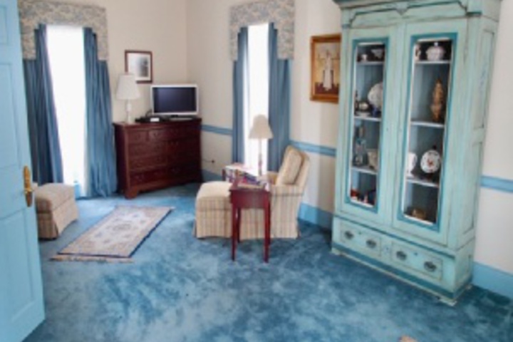 Room 164 of 240