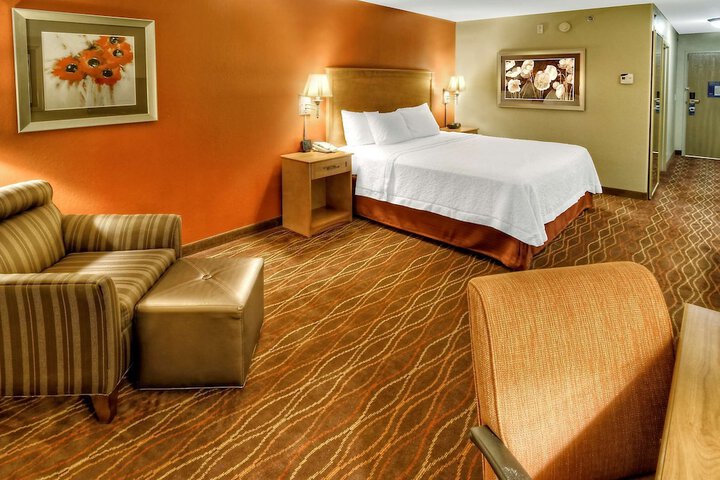 Room 8 of 30