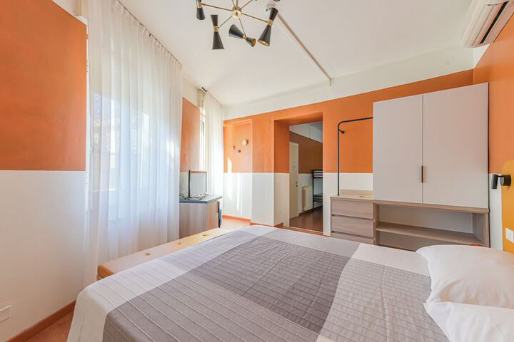 Room 79 of 241