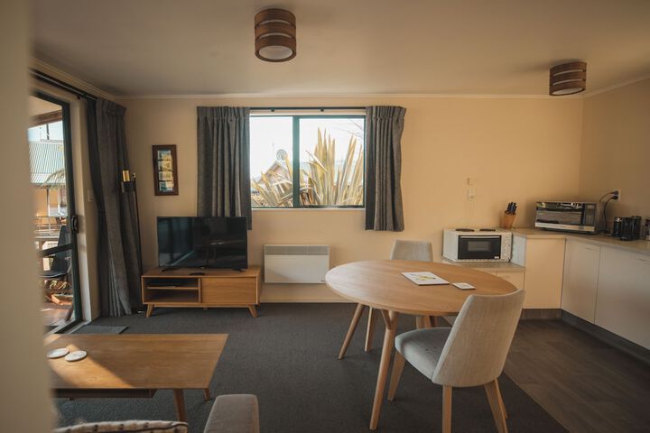 Room 21 of 36