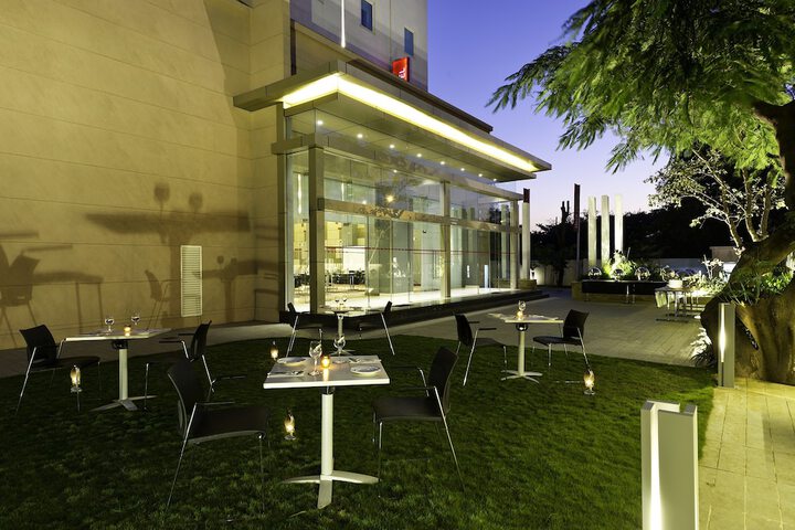 Hotel Exterior 57 of 62