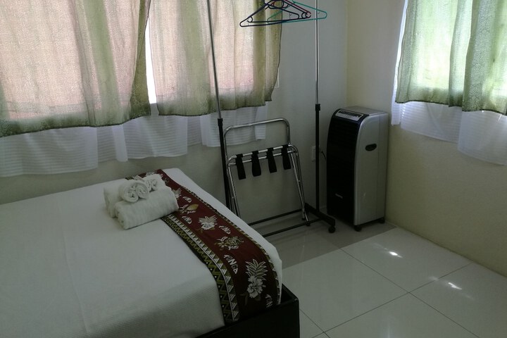 Room 9 of 26