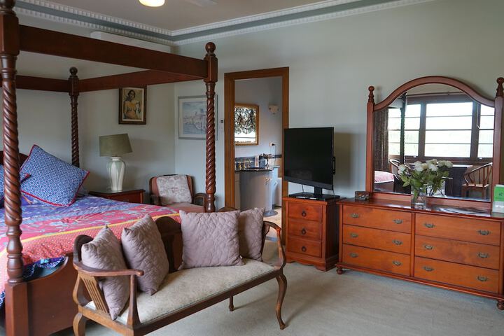 Room 17 of 63