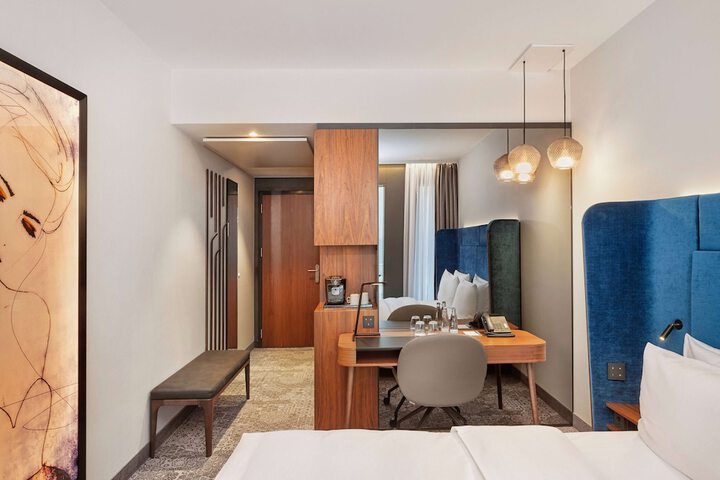 Room 14 of 39