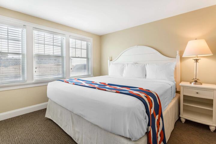 Room 28 of 42