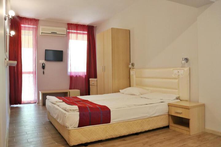 Photo 11