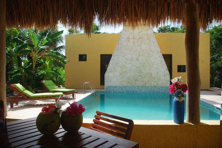 Hotel with Pool