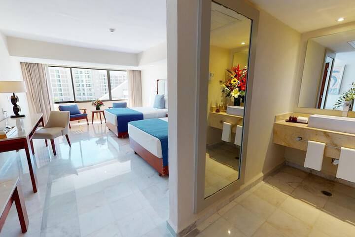 Room 12 of 110