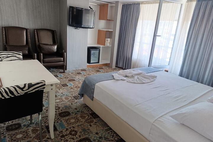 Room 19 of 37