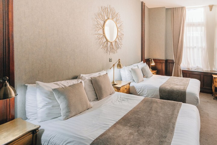 Room 21 of 36
