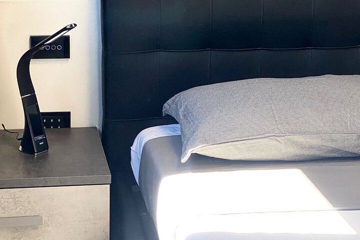 Room 33 of 52