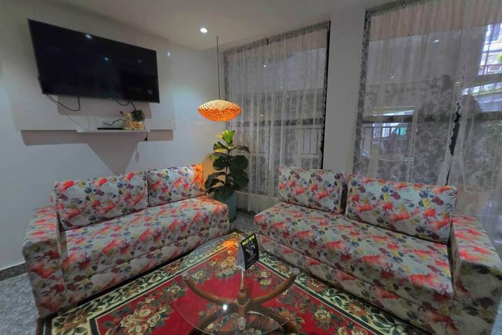 Room 14 of 28