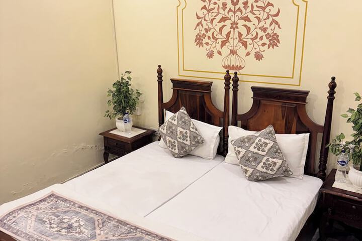 Room 19 of 62