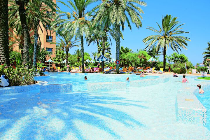Pools & Facilities