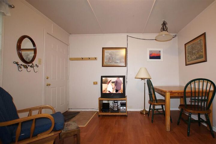 Room 17 of 41