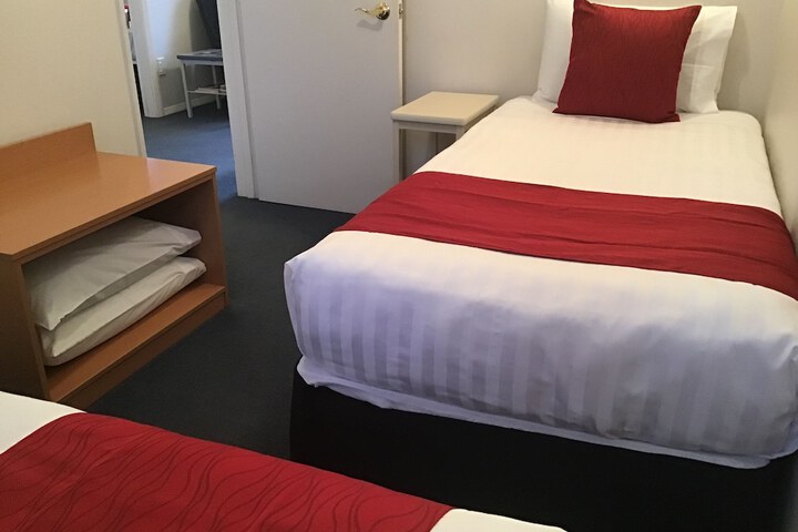Room 15 of 68