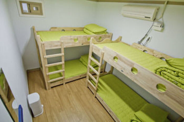 2F Guesthouse - Hostel