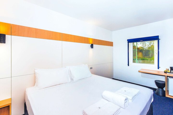 Room 19 of 56