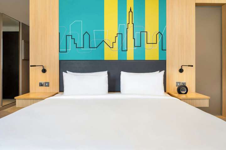 Room 47 of 116