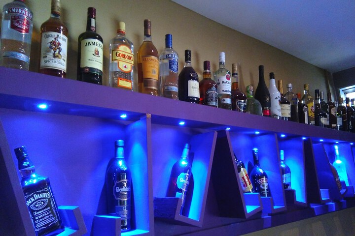 Lounge 18 of 23