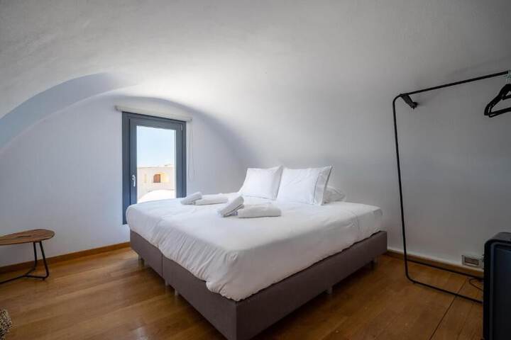 Room 27 of 88