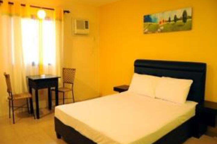 Room 2 of 5