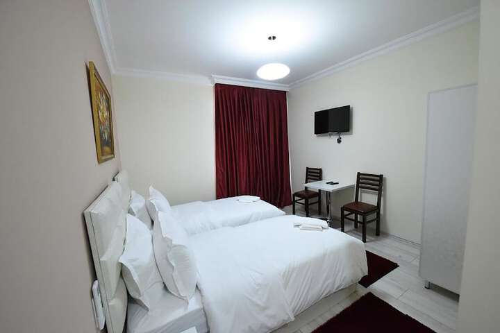 Room 9 of 139