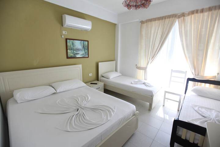 Room 22 of 25