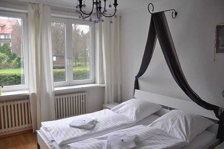 Room 6 of 31