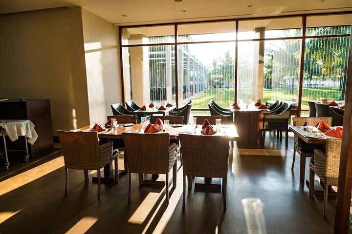 Dining 86 of 121