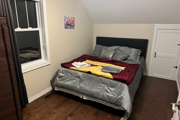 Room 16 of 66