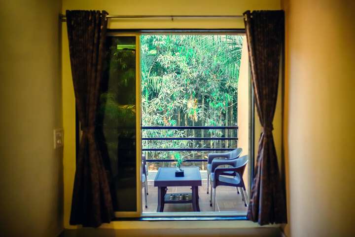 Room 7 of 28